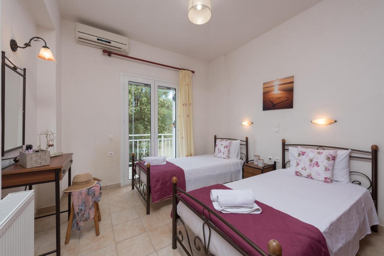 Domus Lukas Apartments Маратьяс Экстерьер фото