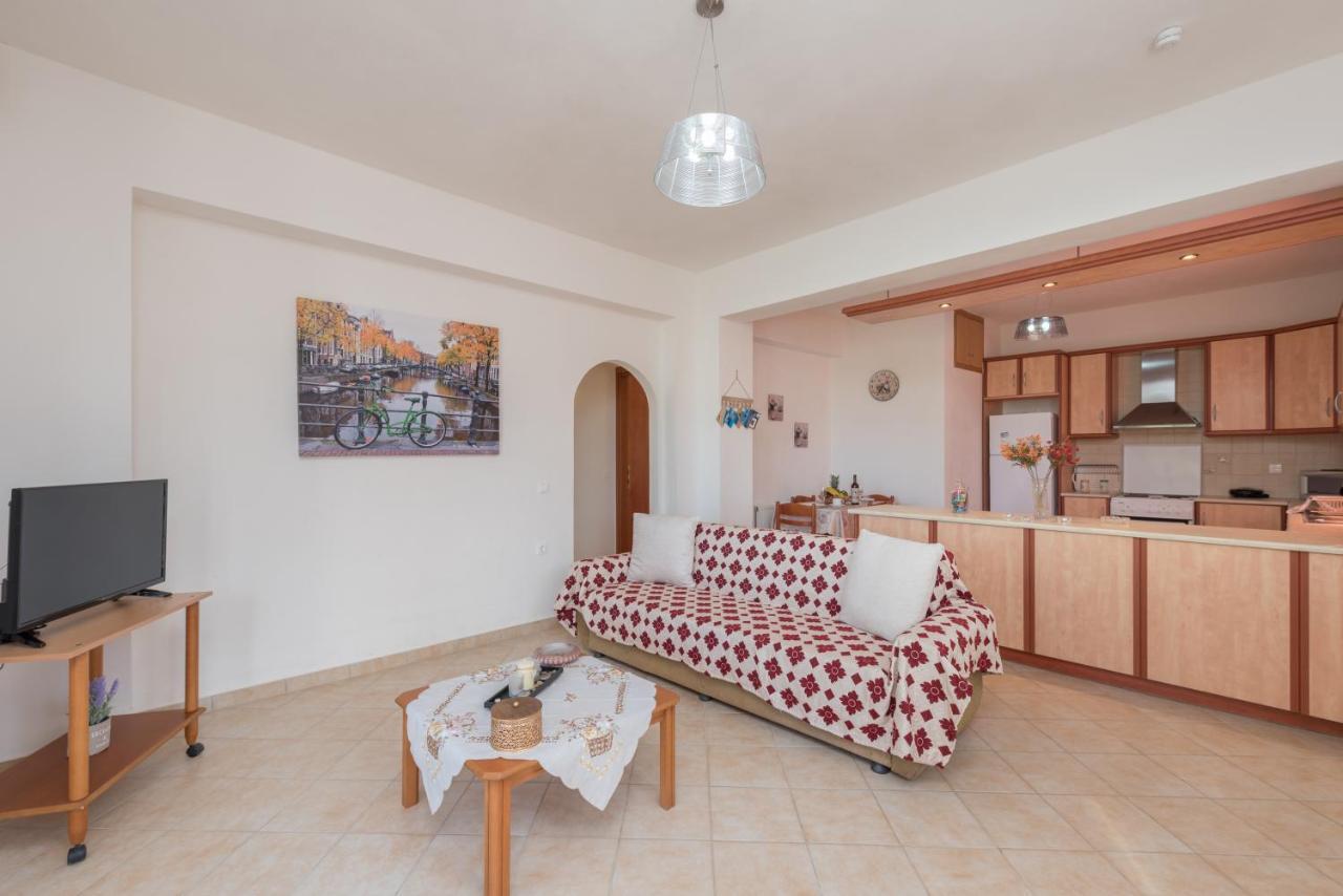 Domus Lukas Apartments Маратьяс Экстерьер фото